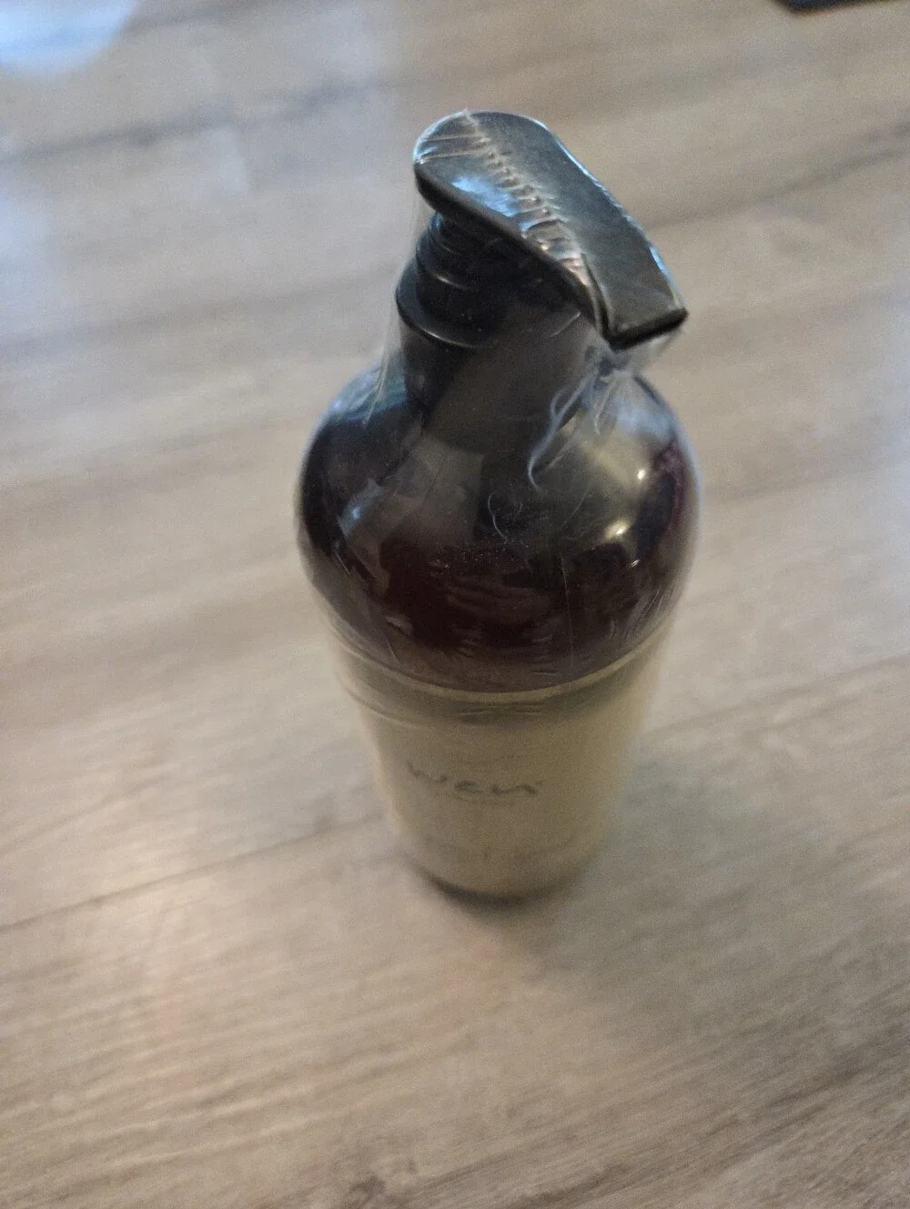 New WEN Sweet Almond Mint Cleansing Conditioner Styling Creme‎ Hair Treatment